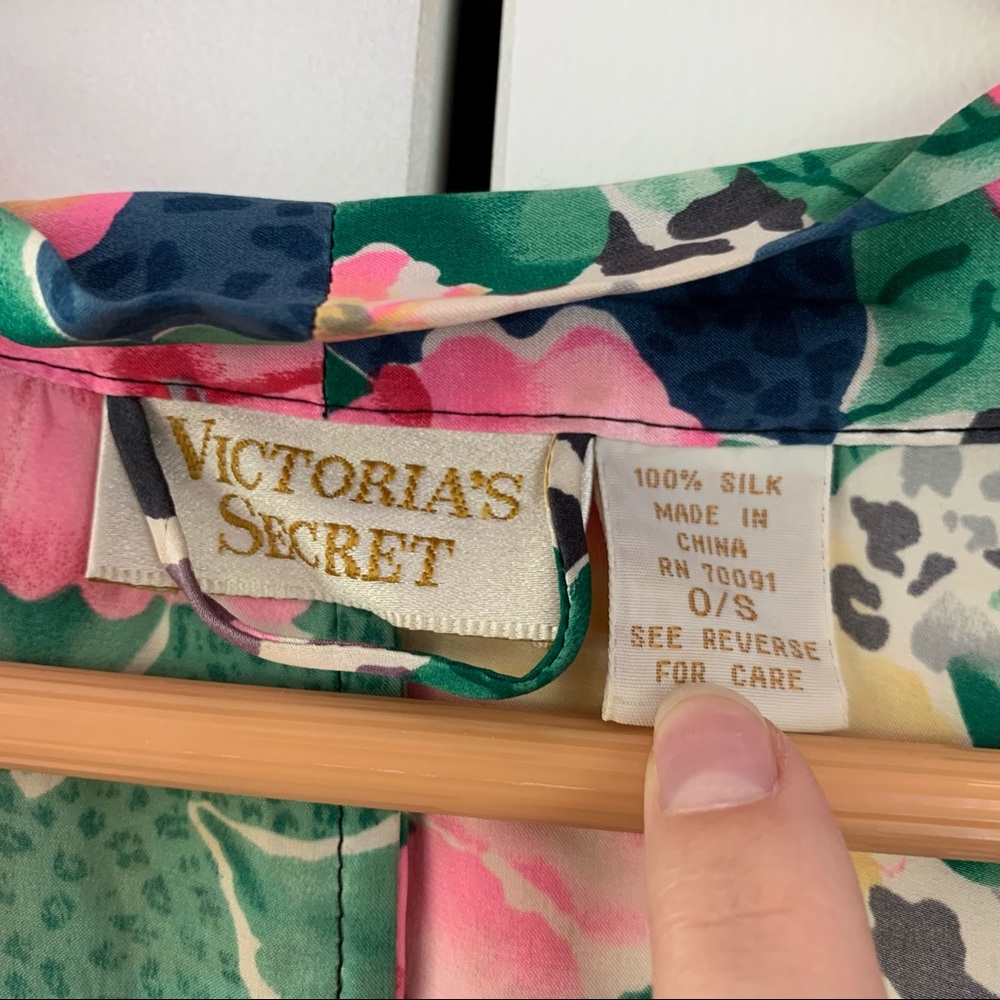 Victoria Secret silk robe floral kimono gold label - Picture 7 of 8